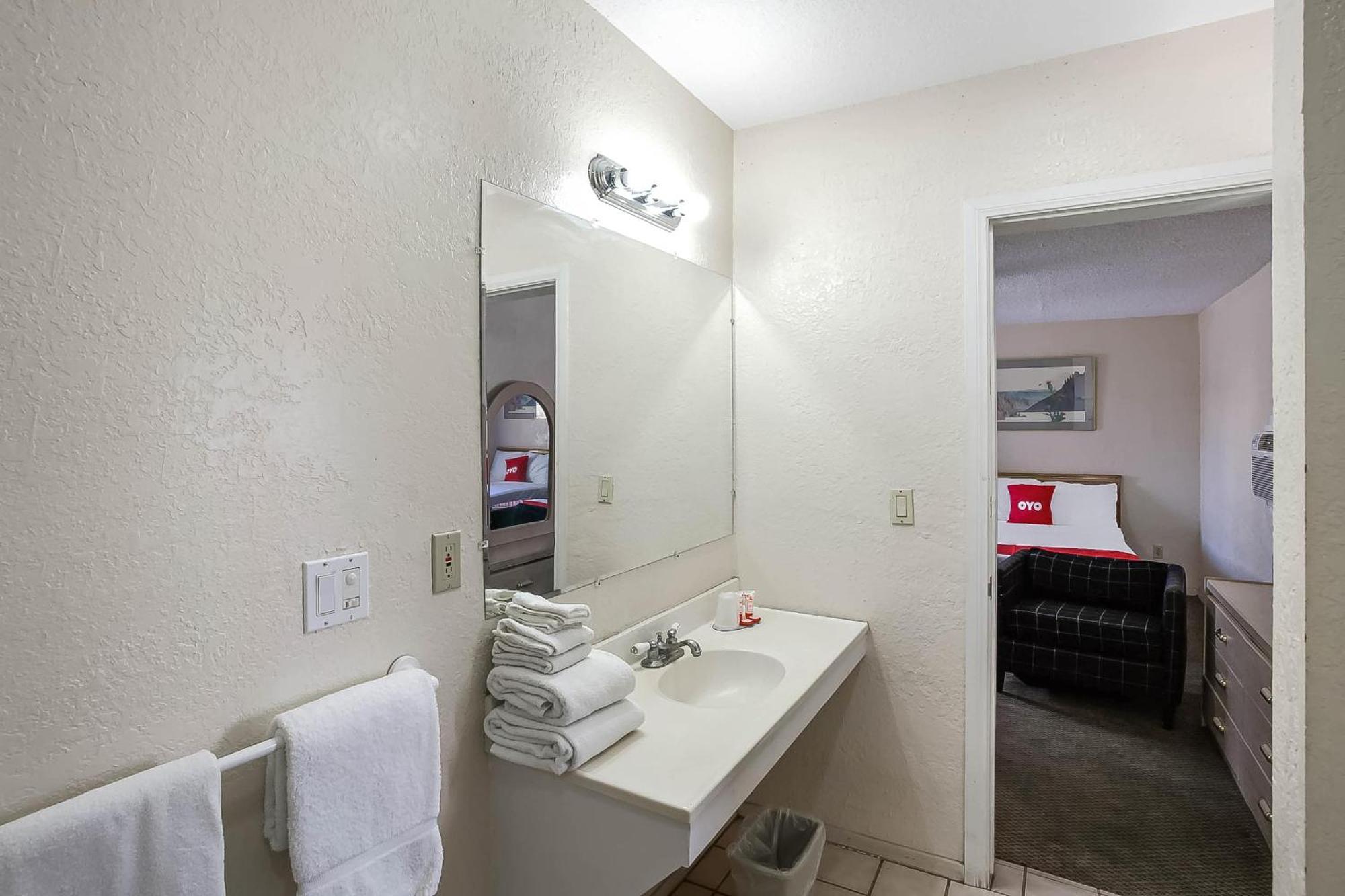 Oyo Hotel Yuma Az - I-8 Us-95 Экстерьер фото